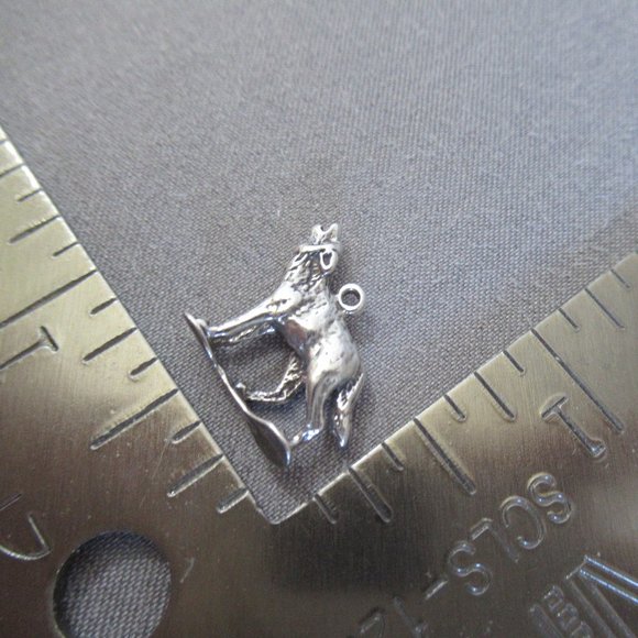 Sterling Silver Wolf Charm Singing to the Moon - Picture 5 of 7